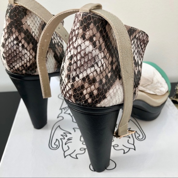 🆕Cri de Coeur ⚜️Vegan Ankle Strap Platform Sandal - Picture 5 of 8